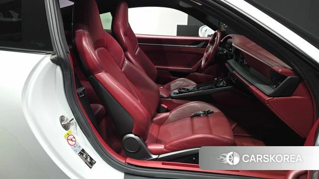 Porsche 911(992) 2020 Белый из Кореи, фото 2