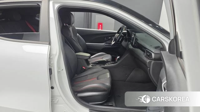Hyundai Veloster (JS) 2018 Белый из Кореи, фото 2