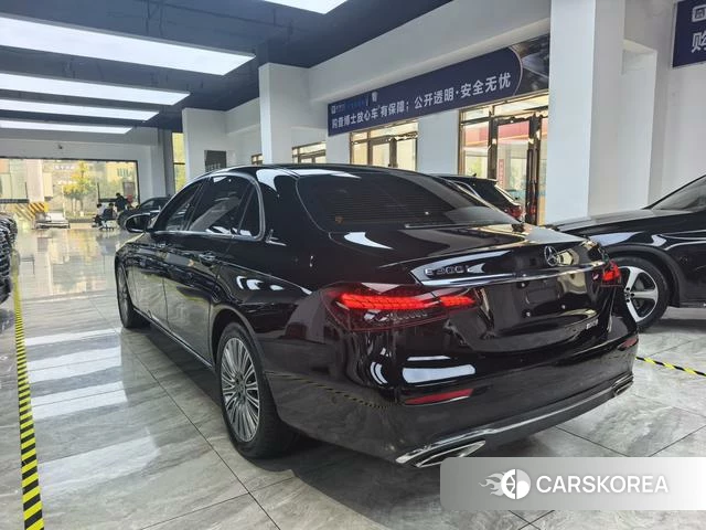 Mercedes-Benz E-Class 2021 Черный из Китая, фото 2