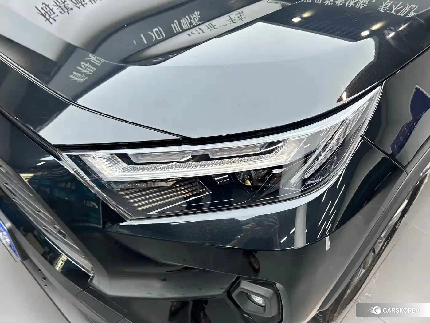 Toyota RAV4 2023 Черный из Китая, фото 2