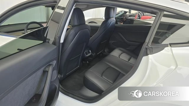 Tesla Model 3 2022 Белый из Кореи, фото 2