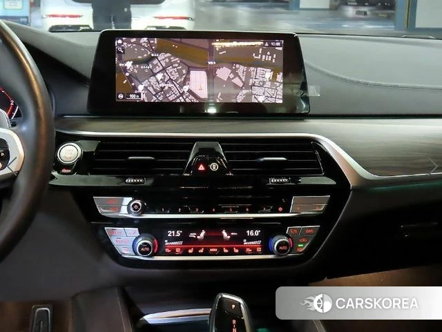 BMW 5 Series (G30) 2020 Черный из Кореи, фото 2
