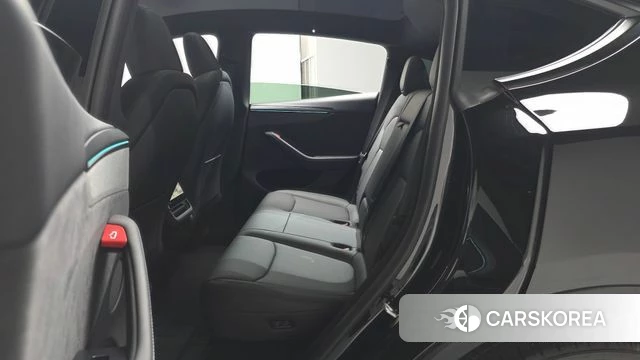Tesla Model Y 2026 Черный из Кореи, фото 2
