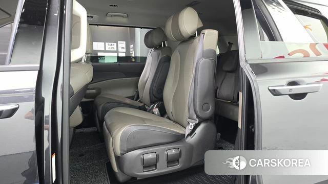 Kia The New Carnival 4th Generation 2023 Черный из Кореи, фото 2