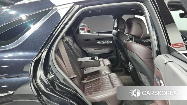 Genesis GV70 2021 Черный из Кореи, фото 2