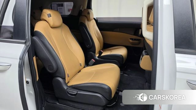 Kia Carnival 4th generation 2023 Белый из Кореи, фото 2