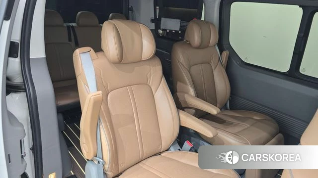 Hyundai Staria 2021 Белый из Кореи, фото 2