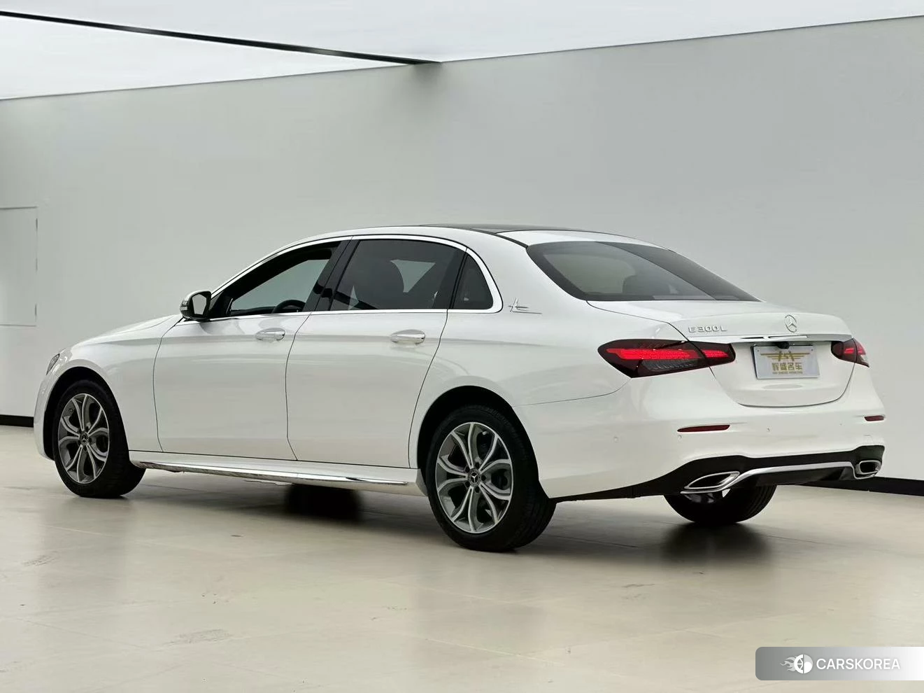 Mercedes-Benz E-Class 2020 Белый из Китая, фото 2