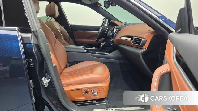 Maserati Levante 2021 Синий из Кореи, фото 2