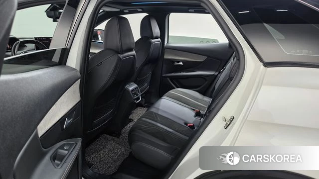 Peugeot 3008 second generation 2021 Белый из Кореи, фото 2