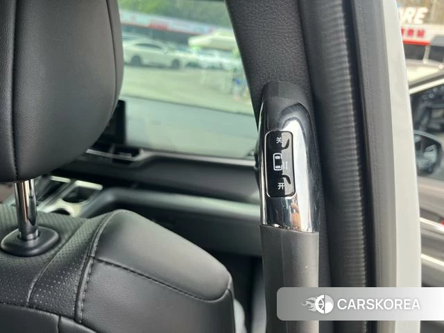 Toyota Sienna 2024 Белый из Китая, фото 2