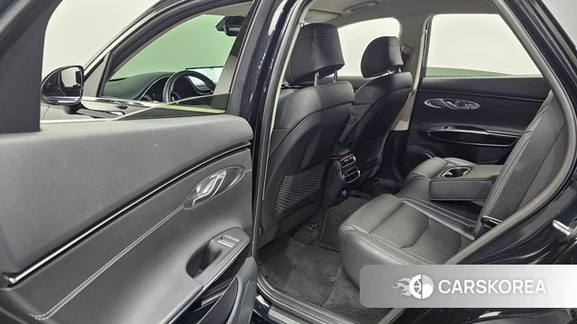 Genesis GV70 2021 Черный из Кореи, фото 2