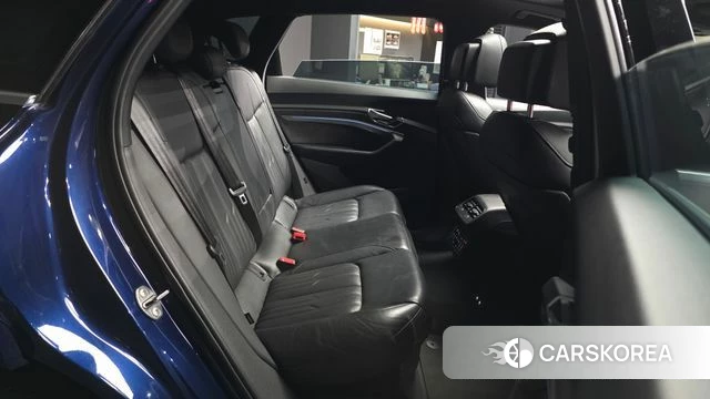 Audi e-Tron 2020 Синий из Кореи, фото 2