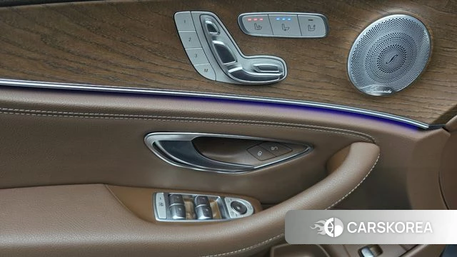 Mercedes-Benz E-Class W213 2020 Серый из Кореи, фото 2