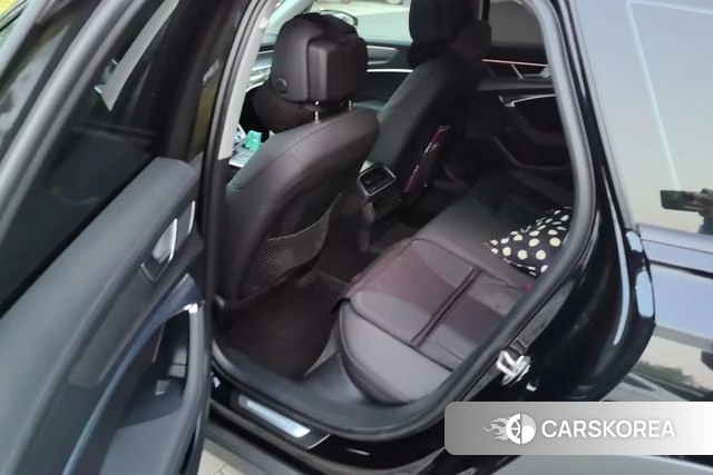 Audi A6 2021 Черный из Китая, фото 2