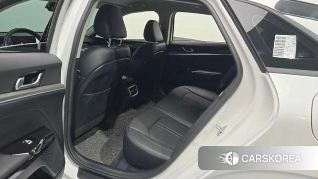 Kia The New K5 3rd generation 2024 Белый из Кореи, фото 2