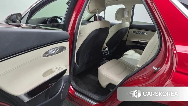 Genesis GV70 2023 Красный из Кореи, фото 2