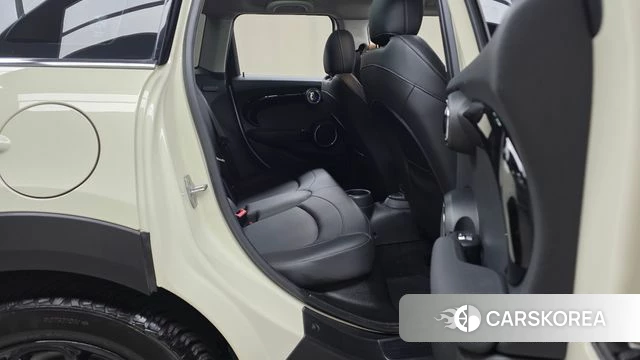 Mini Cooper 2019 Жемчужный цвет из Кореи, фото 2