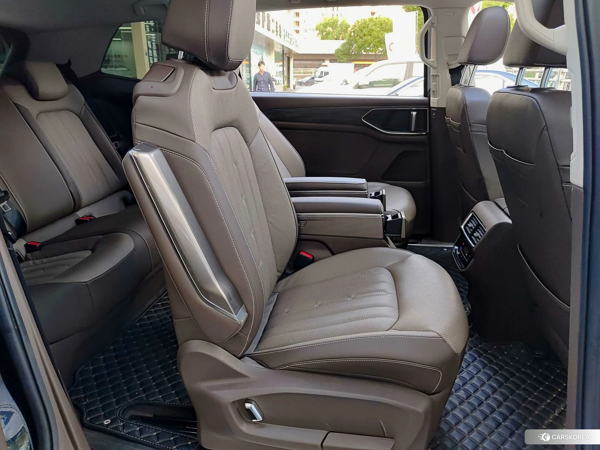 Volkswagen Viloran 2023 Черный из Китая, фото 2