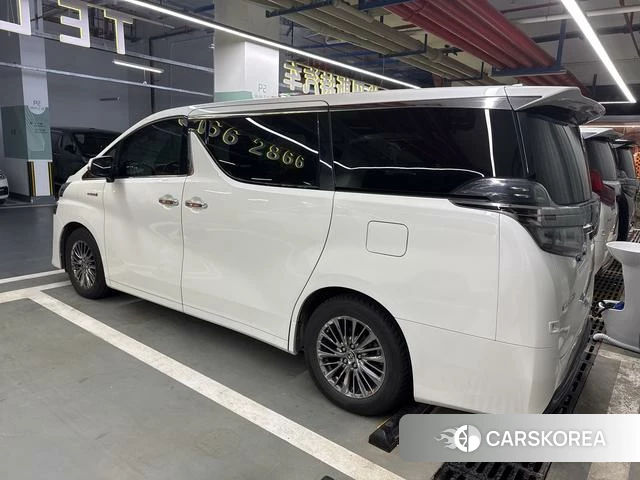 Toyota Vellfire 2021 Белый из Китая, фото 2