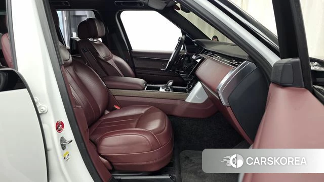 Land Rover Range Rover 5th Generation 2023 Белый из Кореи, фото 2
