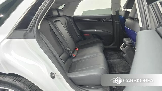 Hyundai Grandeur (GN7) 2024 Белый из Кореи, фото 2