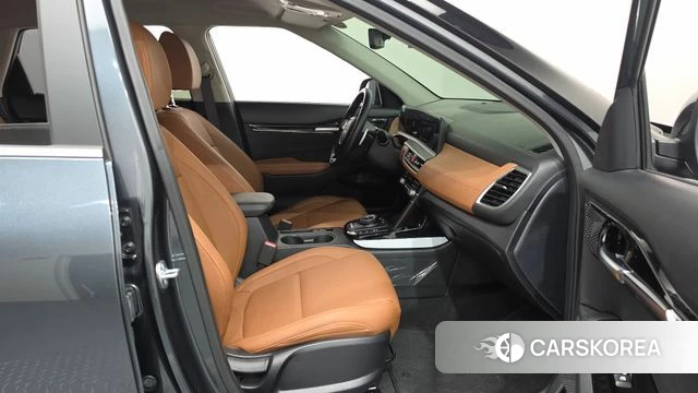 Kia The New Seltos 2023 Серый из Кореи, фото 2