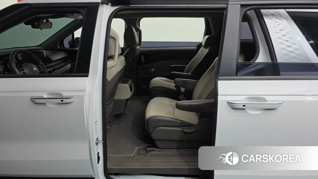 Kia Carnival 4th generation 2021 Белый из Кореи, фото 2