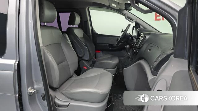 Hyundai The New Grand Starex 2018 Серебряный из Кореи, фото 2