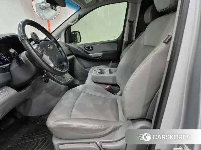 Hyundai The New Grand Starex 2020 Серебристо-серый из Кореи, фото 2