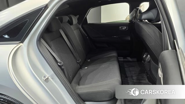Hyundai Ionic 6 2024 Серебристо-серый из Кореи, фото 2