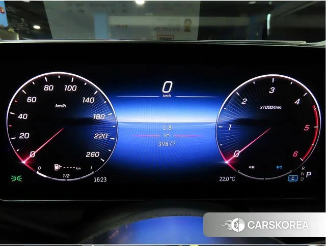 Mercedes-Benz GLC-Class X254 2024 Белый из Кореи, фото 2