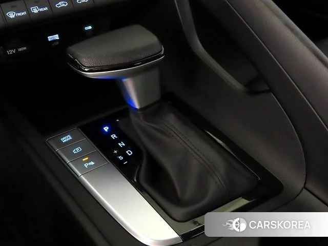 Hyundai The New Avante (CN7) 2023 Белый из Кореи, фото 2