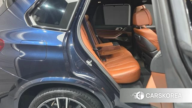 BMW X5 (G05) 2023 Черный из Кореи, фото 2