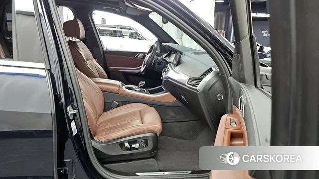 BMW X5 (G05) 2022 Черный из Кореи, фото 2