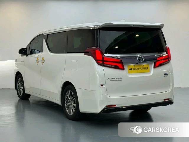 Toyota Alphard 2022 Белый из Китая, фото 2