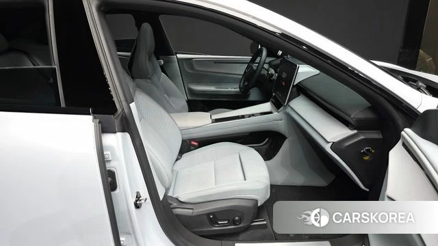 Polestar Polstar 4 2025 Серебристо-серый из Кореи, фото 2