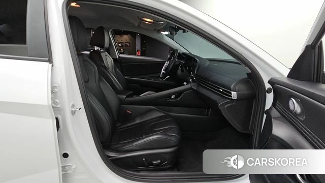 Hyundai Avante (CN7) 2022 Белый из Кореи, фото 2