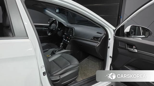 Hyundai The New Avante AD 2019 Белый из Кореи, фото 2