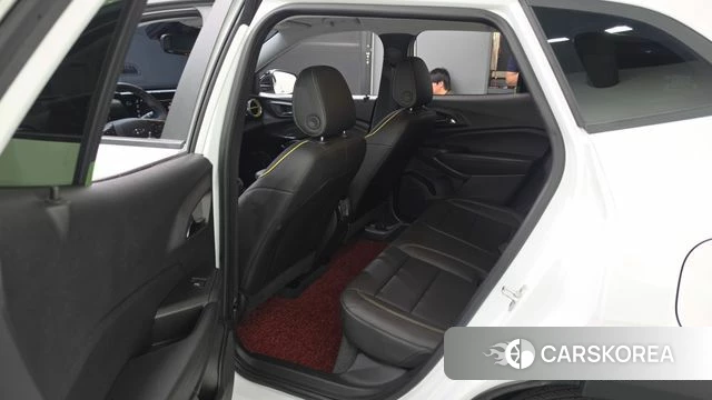 Chevrolet (GM Daewoo) Trax Crossover 2024 Белый из Кореи, фото 2