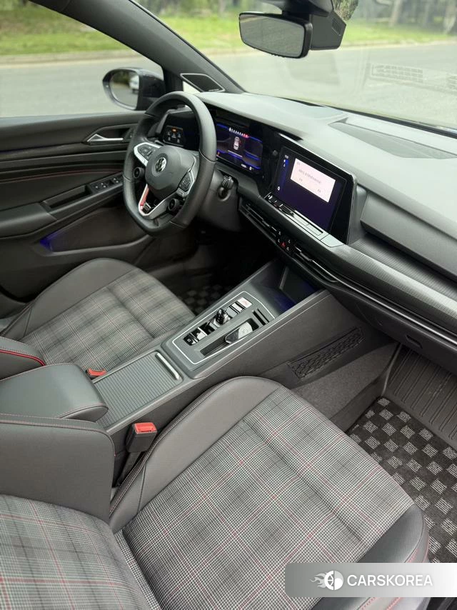 Volkswagen Golf 2021 Черный из Китая, фото 2