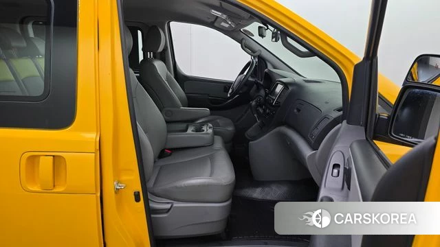 Hyundai The New Grand Starex 2018 Желтый из Кореи, фото 2