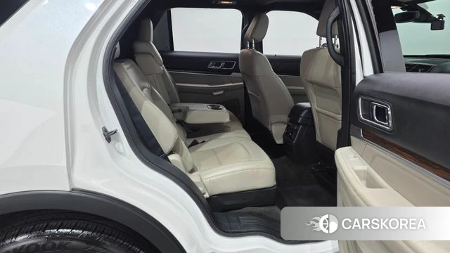 Ford Explorer 2018 Белый из Кореи, фото 2