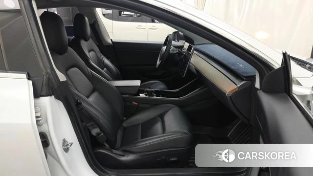 Tesla Model 3 2020 Белый из Кореи, фото 2