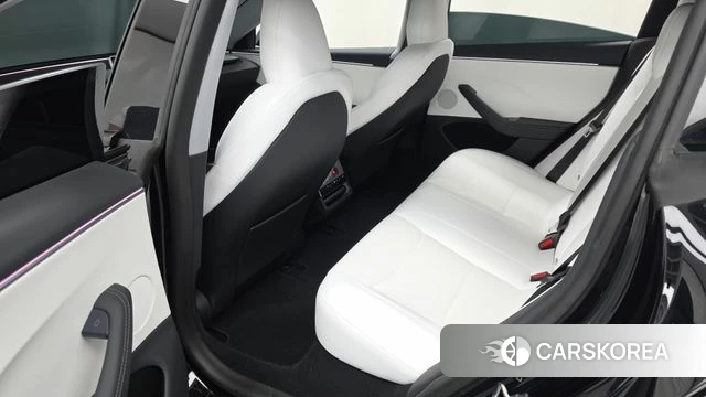 Tesla Model 3 2025 Черный из Кореи, фото 2