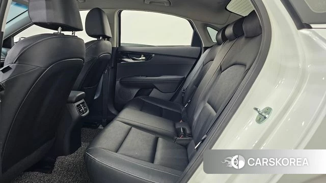 Kia Come New K3 2021 Белый из Кореи, фото 2