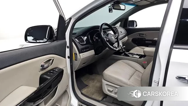 Kia The New Carnival 2018 Белый из Кореи, фото 2