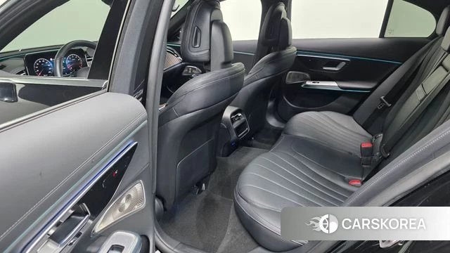 Mercedes-Benz E-Class W214 2025 Черный из Кореи, фото 2