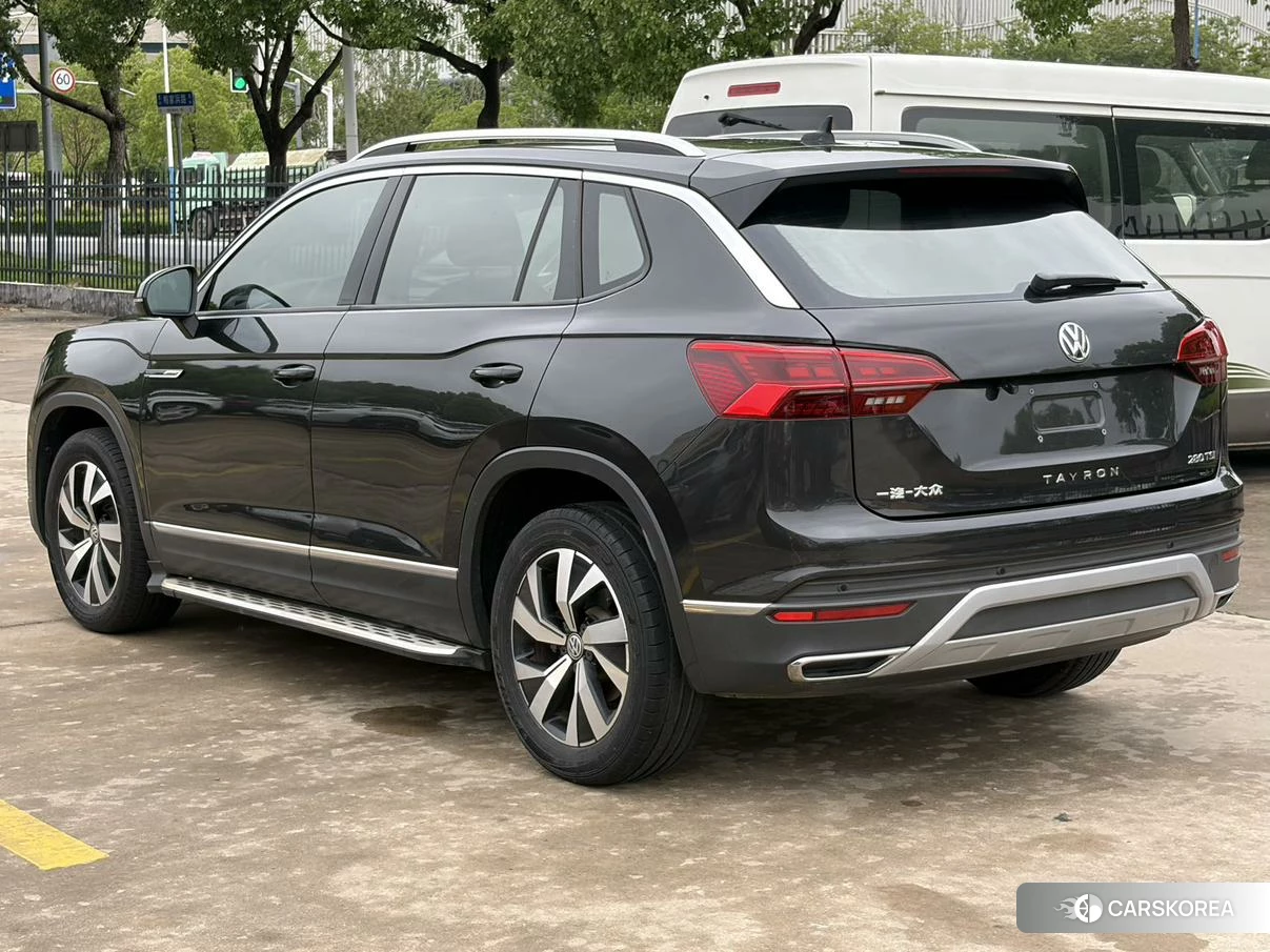 Volkswagen Tayron 2021 Темно-серый из Китая, фото 2