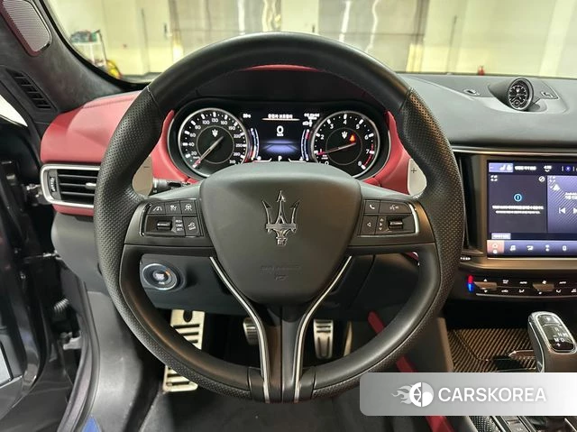 Maserati Levante 2023 Серый из Кореи, фото 2